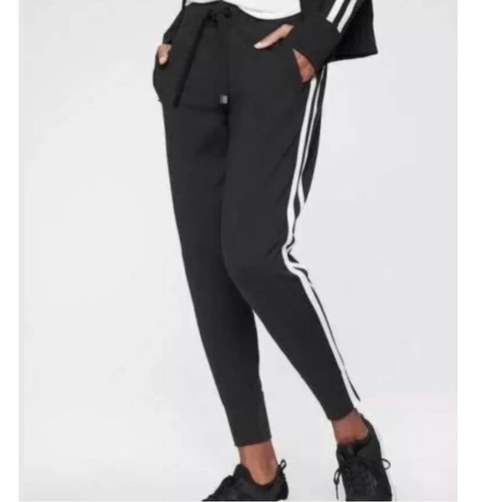 Athleta Black Metro Track Trim Jogger Pants